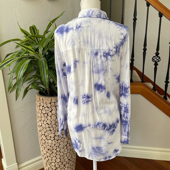Jane and Delancey Tie Dye Button‎ Down Shirt in White and Blue Size: Small - Picture 3 of 7